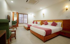 Hotel Heera Residency